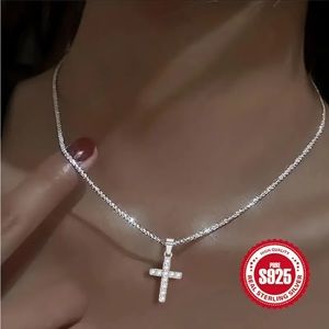 🩶 925 Sterling Silver Women's Chain Necklace With Cross Pendant